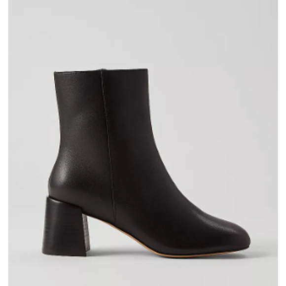 NWOB Ann Taylor black Leather Flare Heel Bootie 7 - Picture 1 of 7